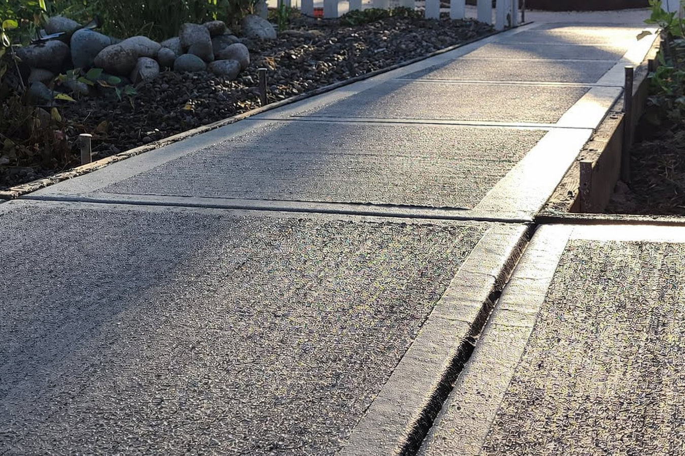 Concrete sidewalk building